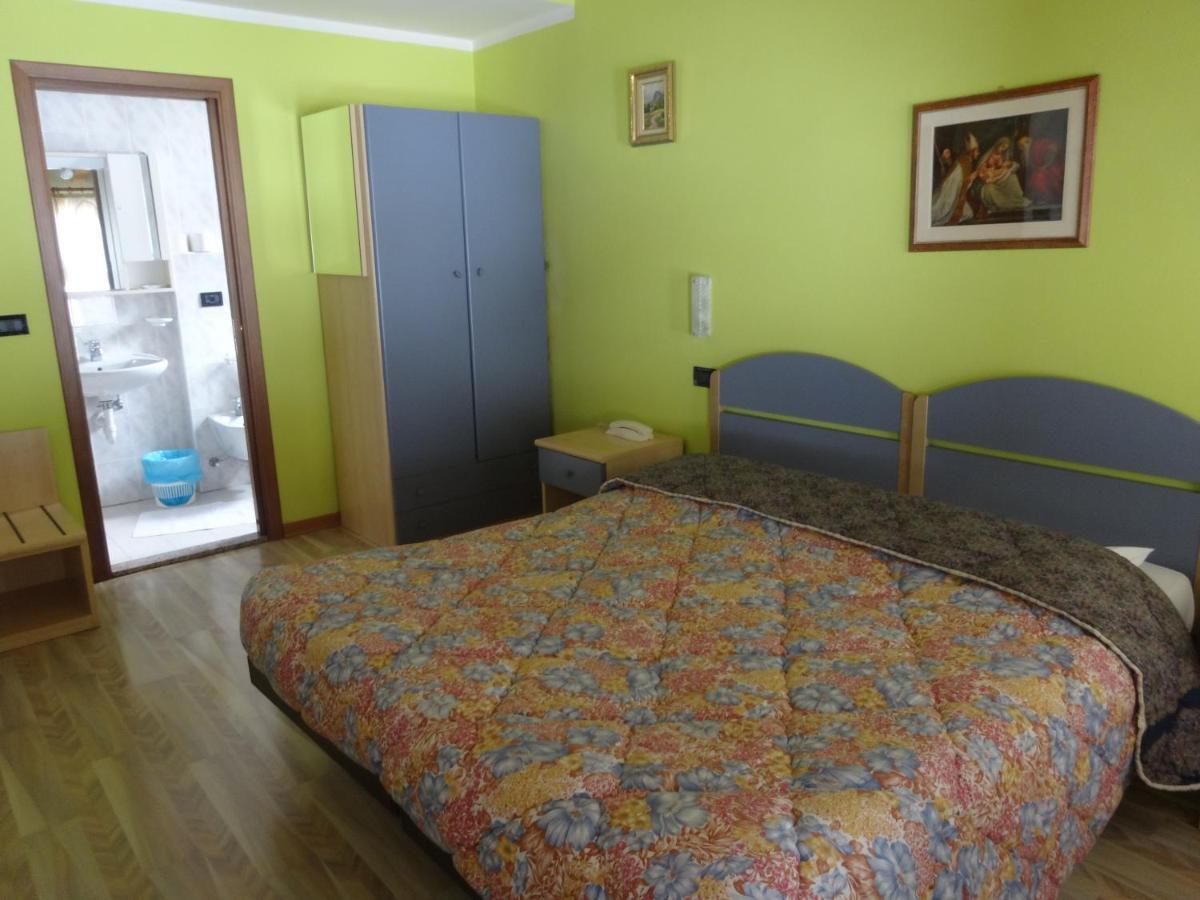 Hotel Genzianella Presenaio Ngoại thất bức ảnh