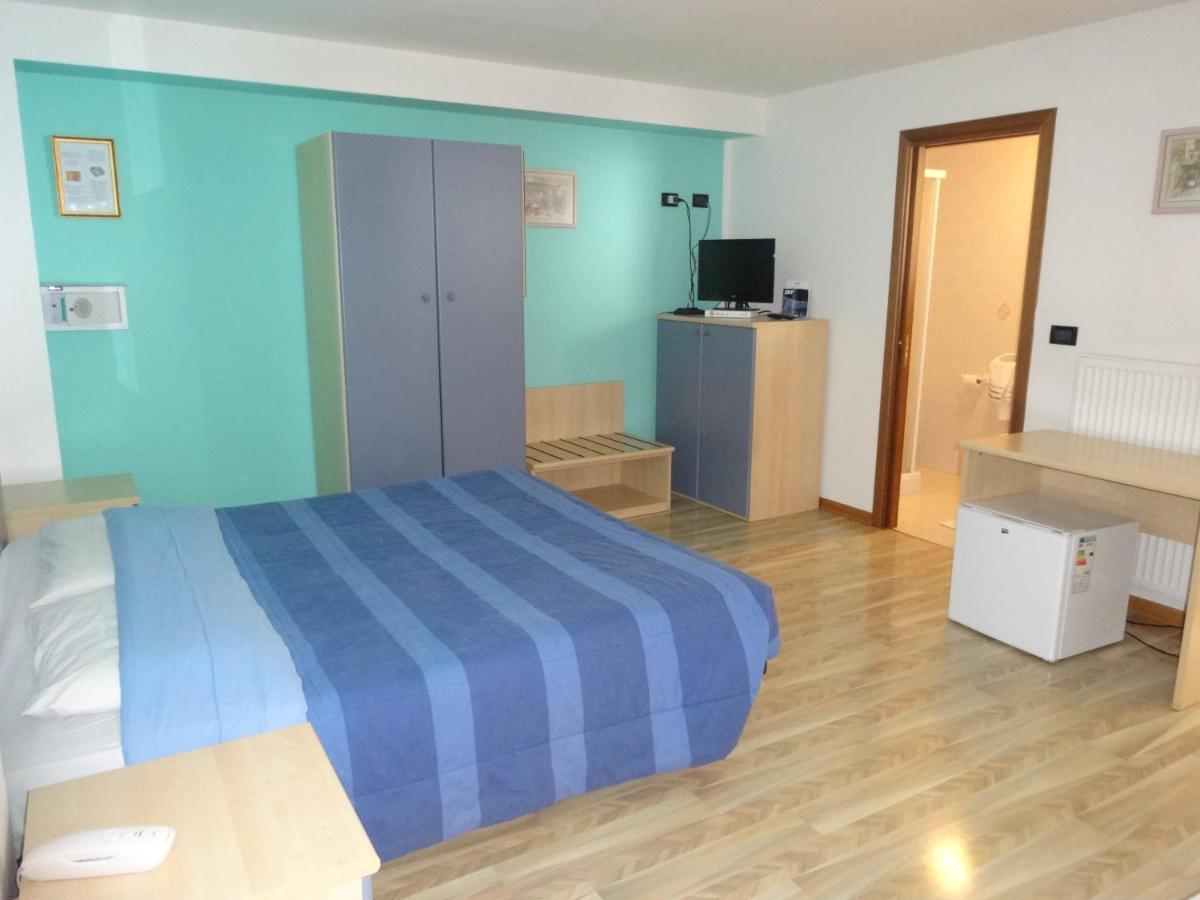 Hotel Genzianella Presenaio Ngoại thất bức ảnh