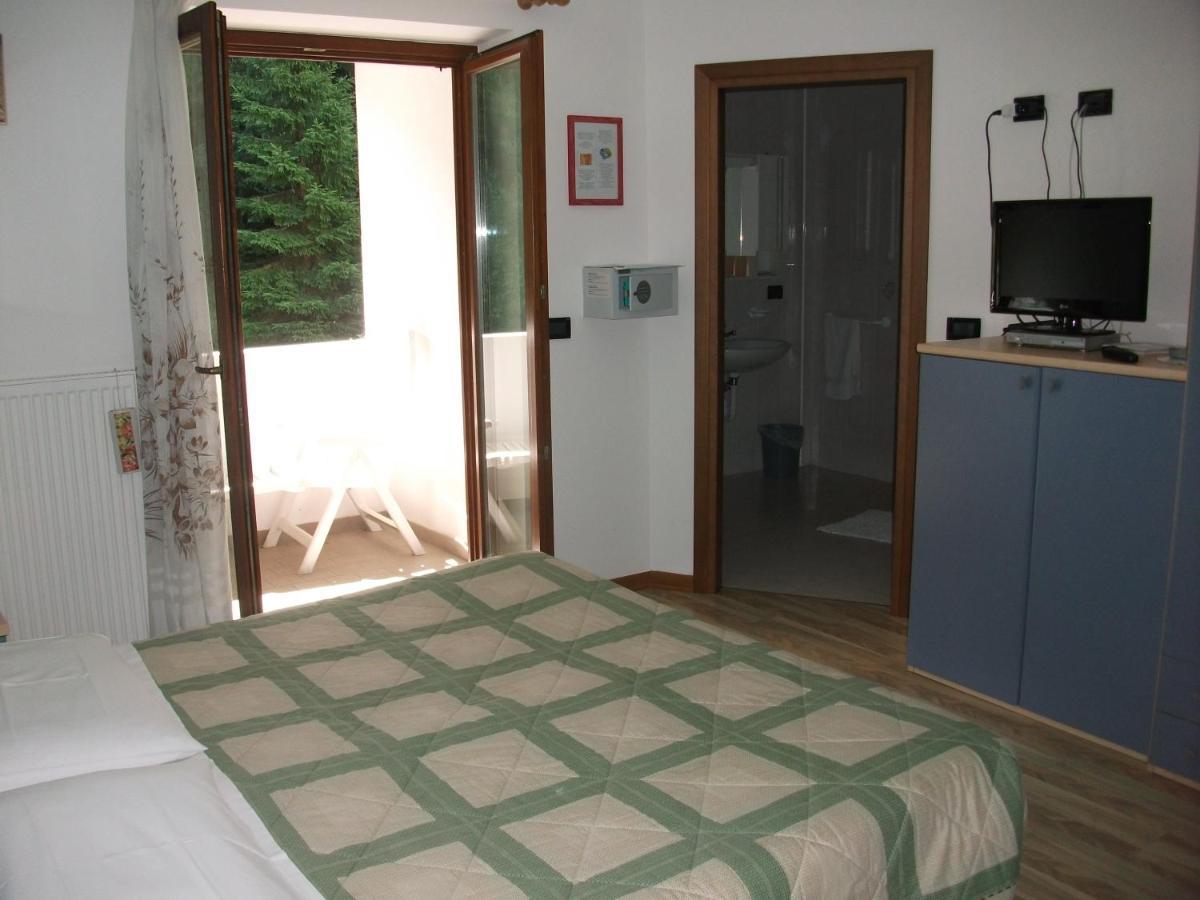 Hotel Genzianella Presenaio Ngoại thất bức ảnh